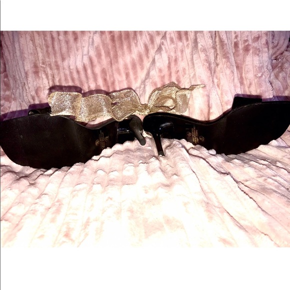 NBW BEAUTIFUL BLACK HEELS WITH RHINESTONE BUCKLE - Picture 3 of 3